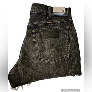 Wrangler charcoal Shorts size 28 NWT